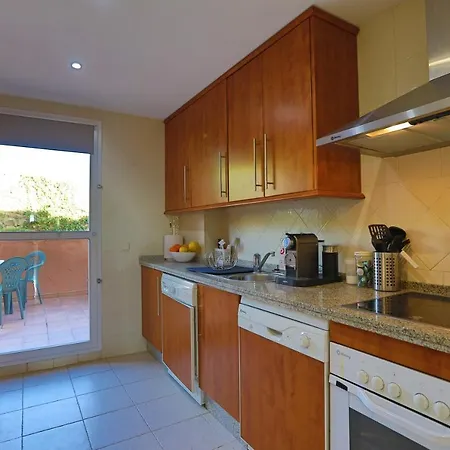 R25 Modern Bright 2 Bedroom * Марбелья