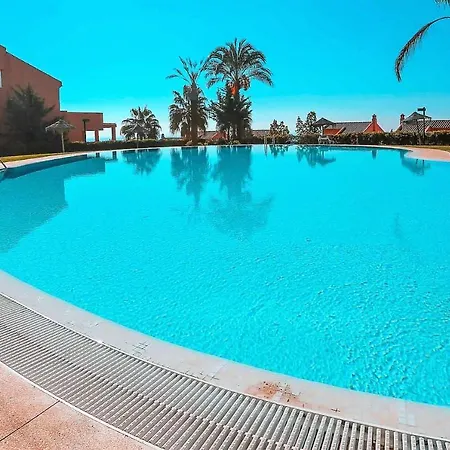 Apartment R25 Modern Bright 2 Bedroom *