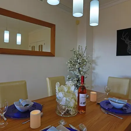 Lägenhet R25 Modern Bright 2 Bedroom