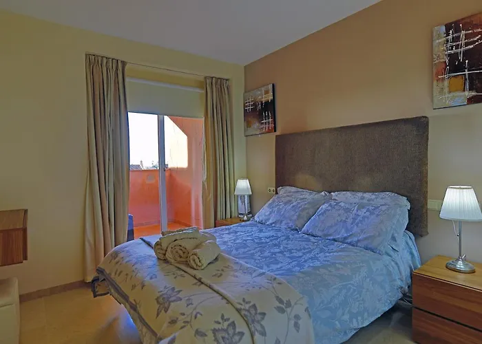 Lägenhet R25 Modern Bright 2 Bedroom *